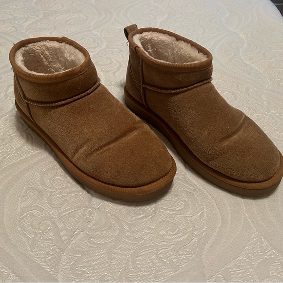 TWO FOR ONE! Barely worn Mini Cushionaire Uggs & Koolaburra by Ugg Slippers! - Picture 5 of 6